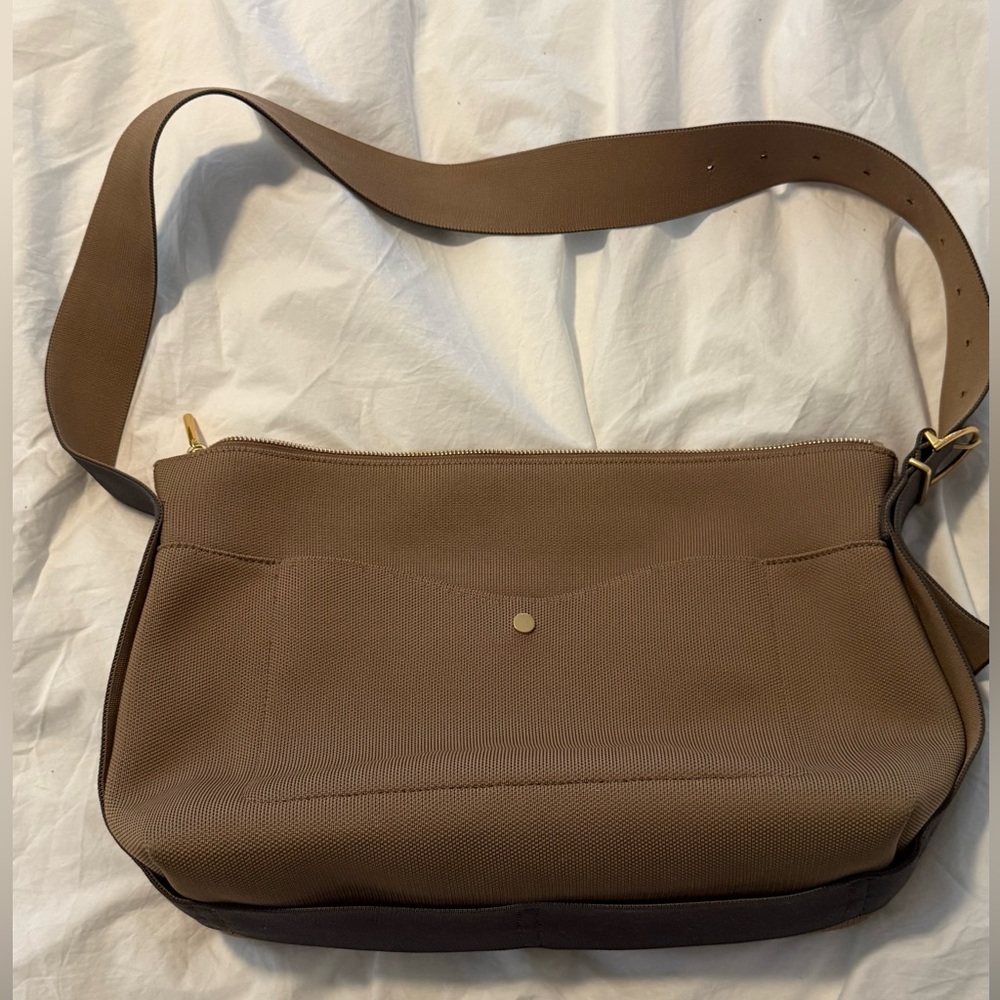 Cuyana medium sling bag
